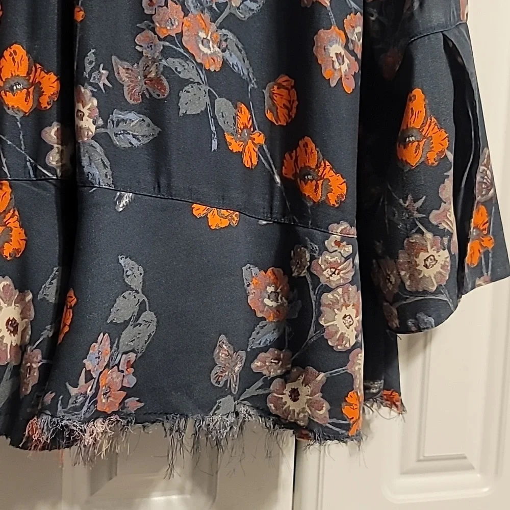 Free People Pebble Crepe Tunic Womens XS Multi Floral Oversized Smocked Boho Top - Picture 11 of 12